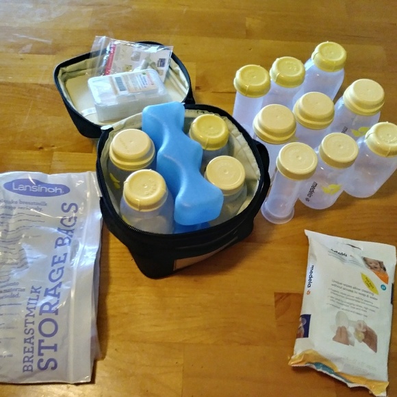 Medela Breastpump & Bag (w/featured accessories) - Picture 3 of 7